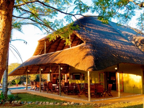 Kubu Safari Lodge restaurant